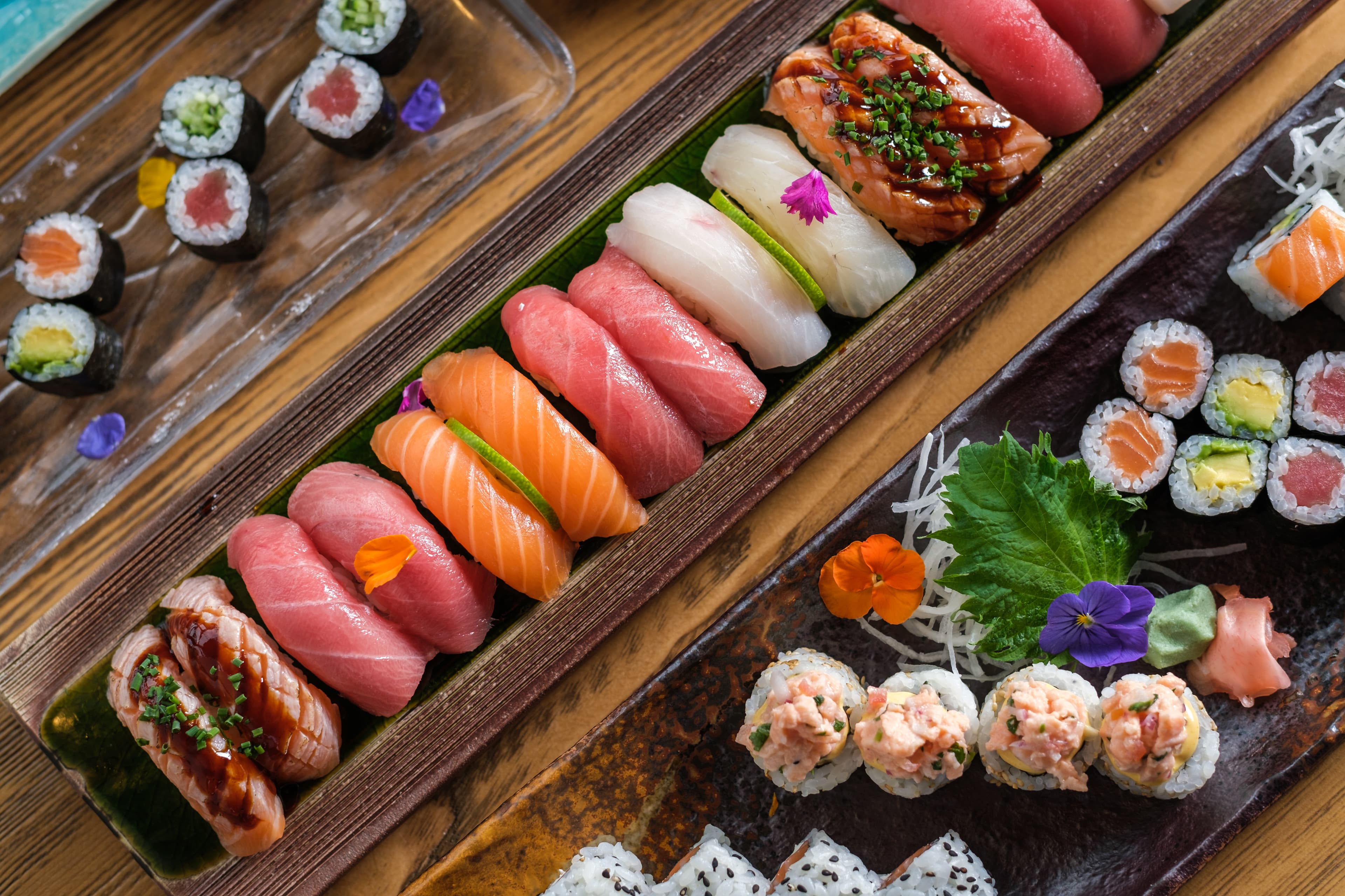 Frisch zubereitetes Gericht bei SAM Sushi and Meat